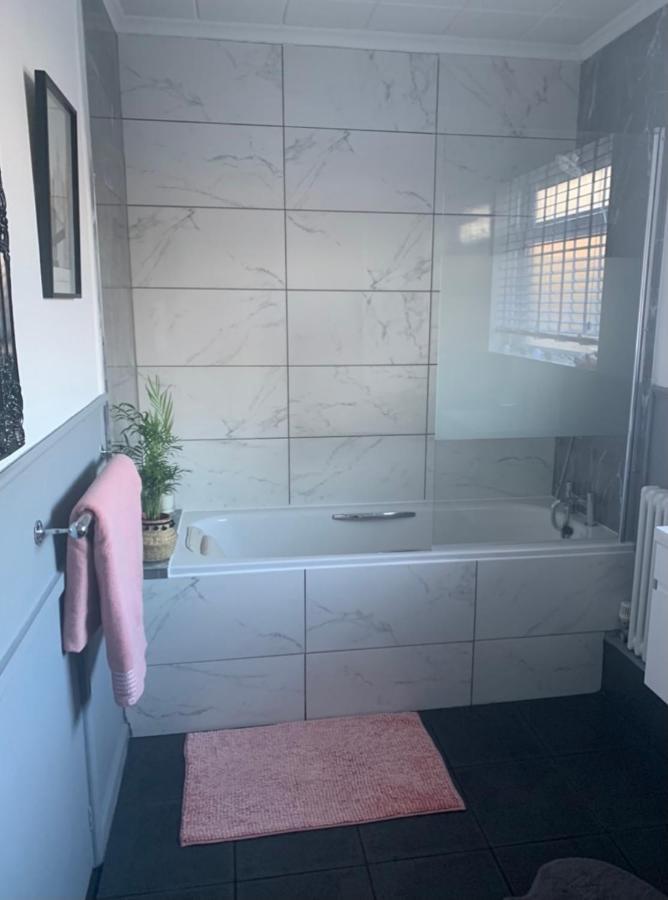 Cosy Rooms In Taunton Ngoại thất bức ảnh